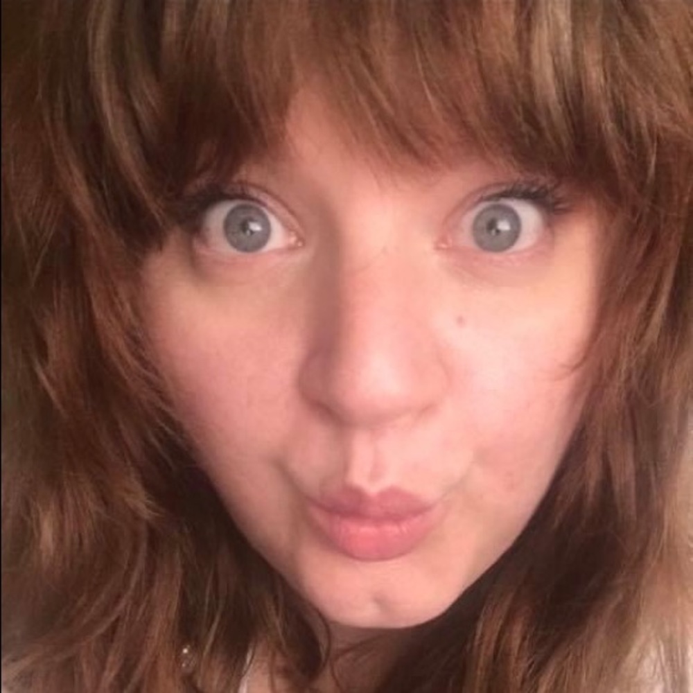 Meet your Posher, Alicia